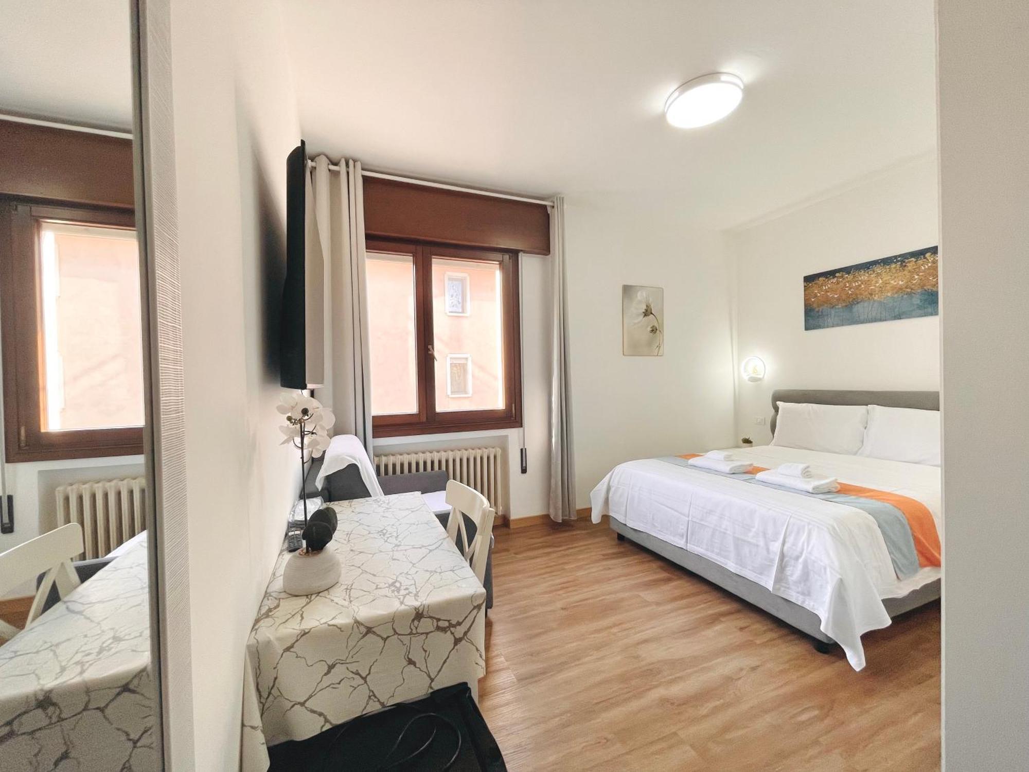 Marco Polo House Apartment เมสเตร ภายนอก รูปภาพ
