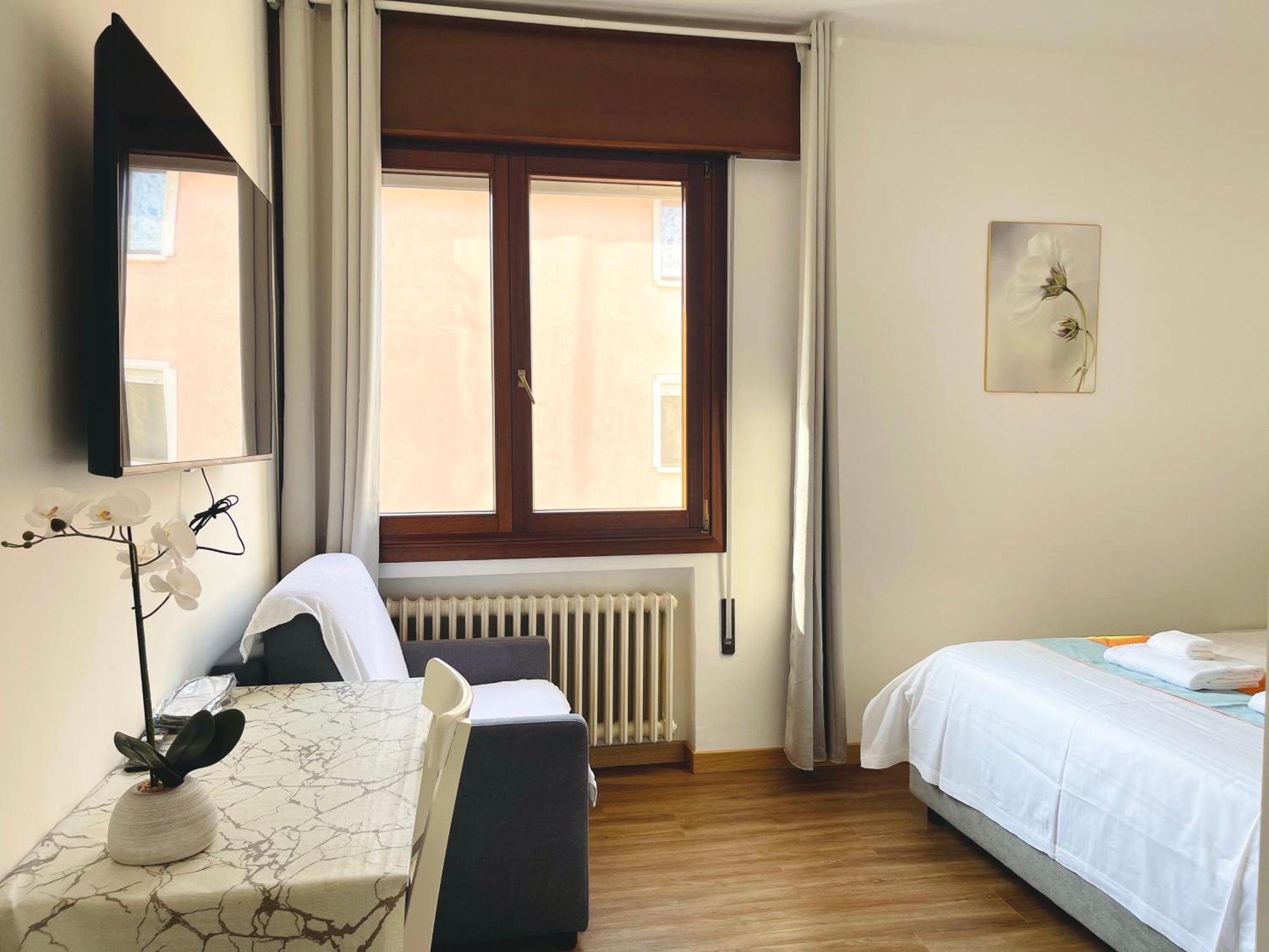Marco Polo House Apartment เมสเตร ภายนอก รูปภาพ